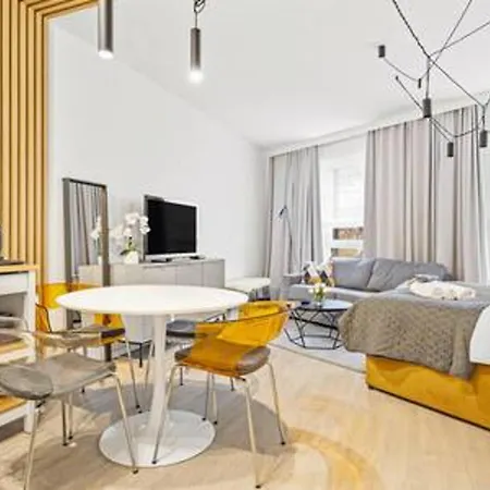 Apartman Slaska 12 I Bezplatny Garaz I By Perfect 114 *